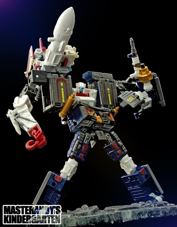 Cybertron Galactic Odyssey Collection Botropolis Rescue Mission In